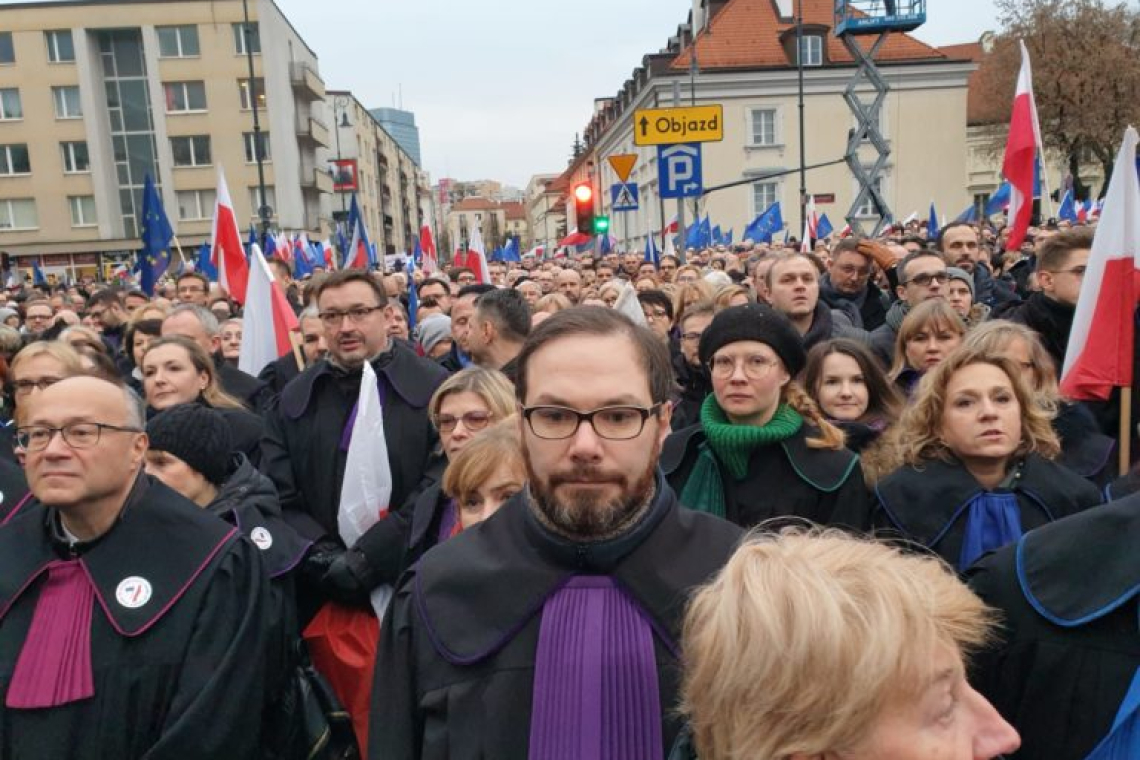 Ezer Talár menete 
